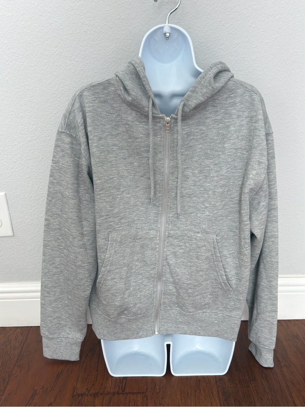 Men's Grey Full-Zip Hooded Sweater - Classic Comfort